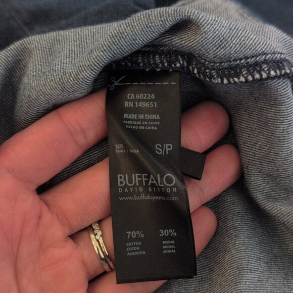 Buffalo David Bitton Tie Dye Chambray Bell Sleeve 70s Inspired Denim Blouse - Picture 5 of 5